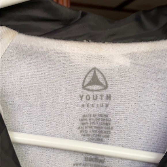 Boys Active lightweight jacket. - Picture 4 of 4